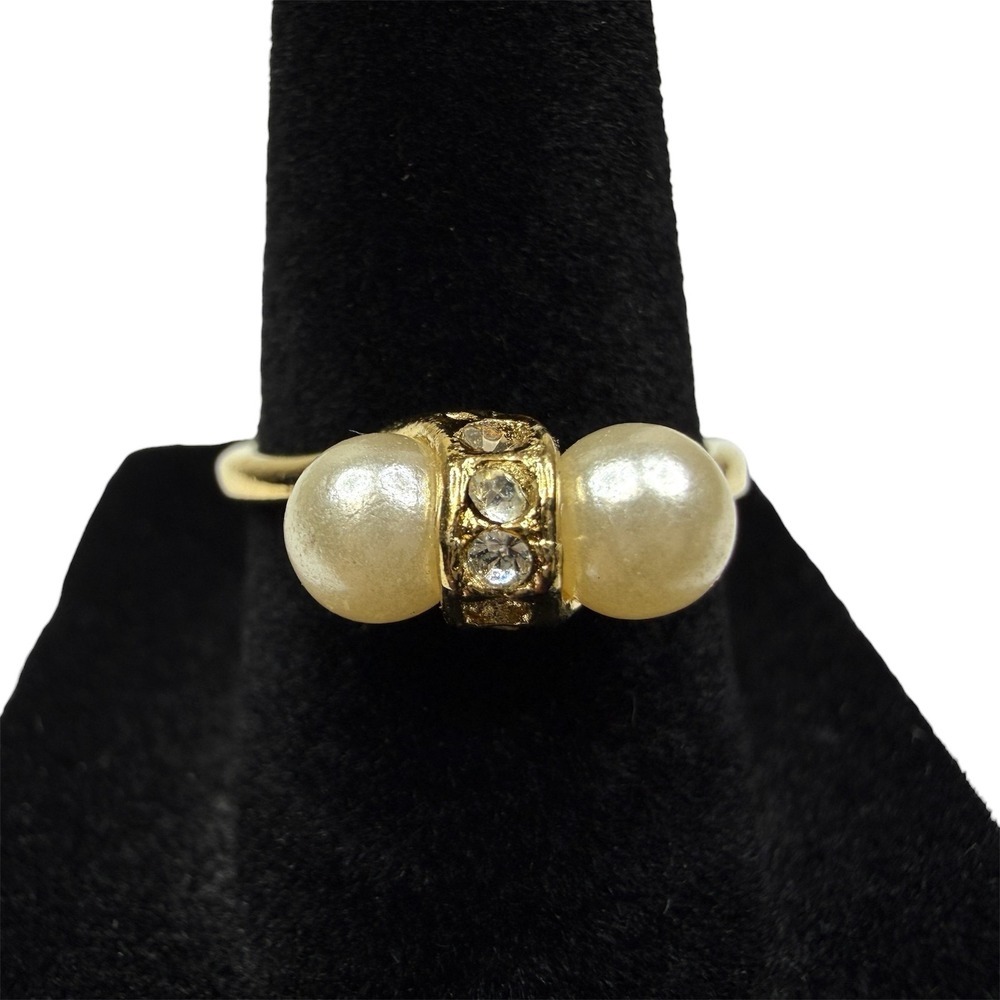 Elegant Gold Tone Faux Pearl & Rhinestone Fashion Ring Jewelry Size 6.5